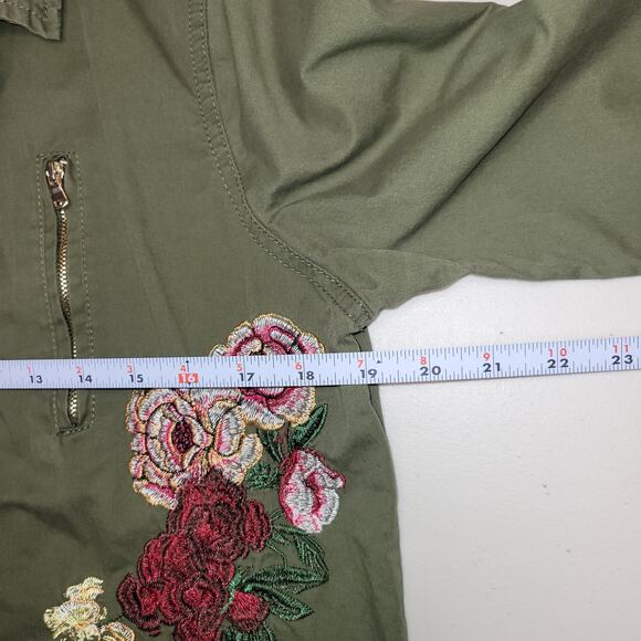 Utility Military Style Jacket Size Medium Embroidered Floral Olive Green Raw Hem - Picture 10 of 12